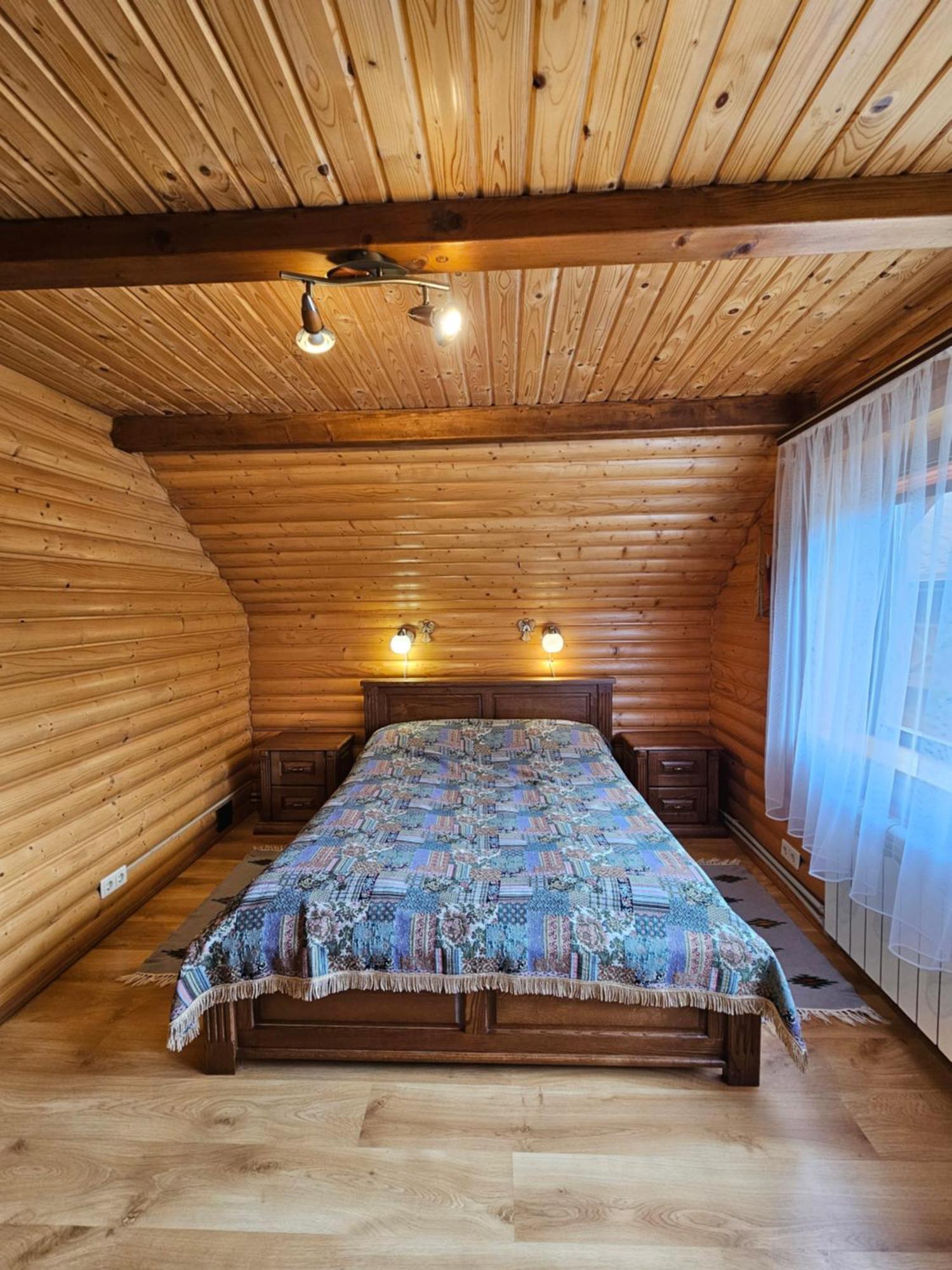 Guesthouse Kolo Druziv 타타리브 외부 사진