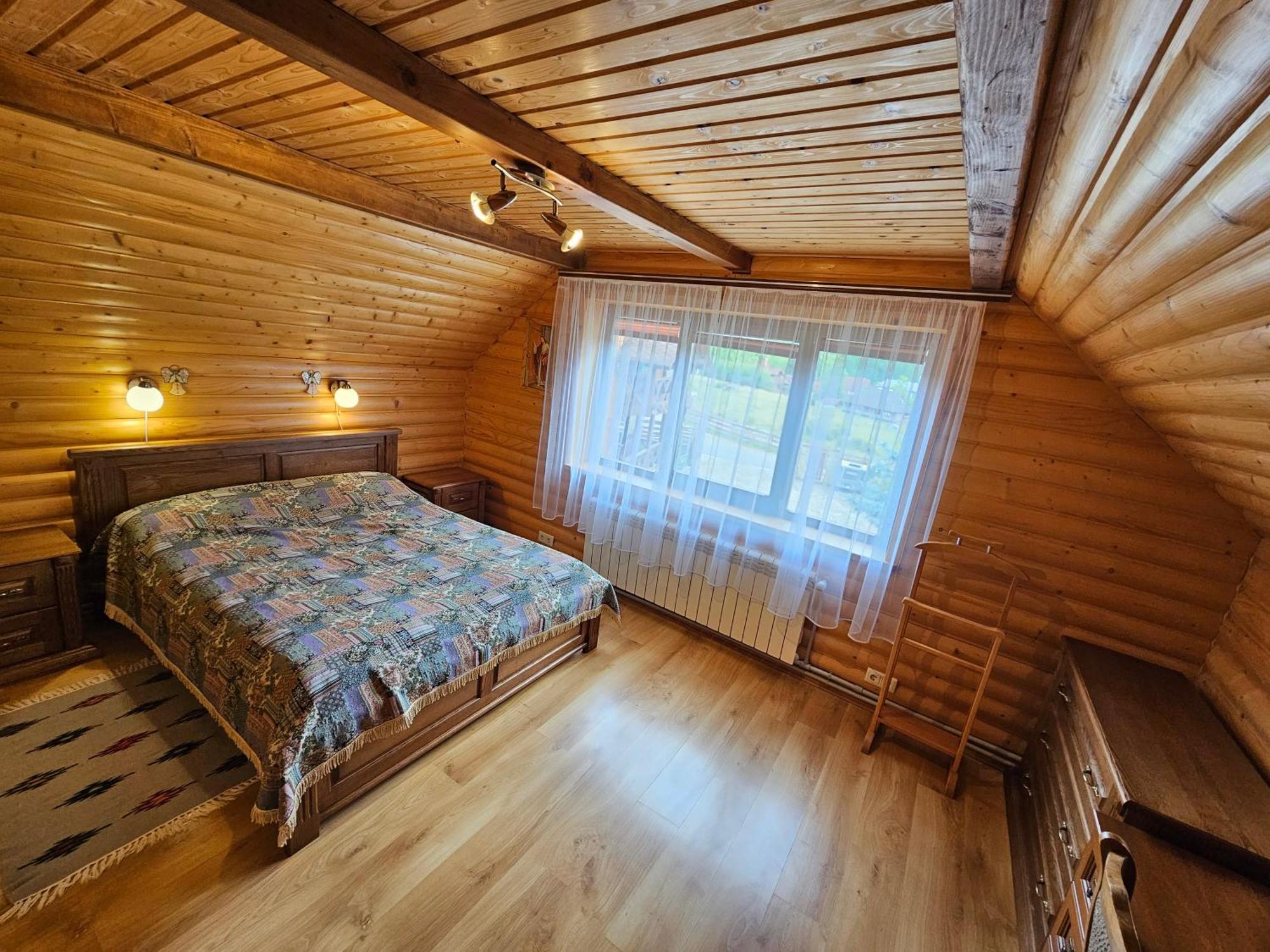 Guesthouse Kolo Druziv 타타리브 외부 사진
