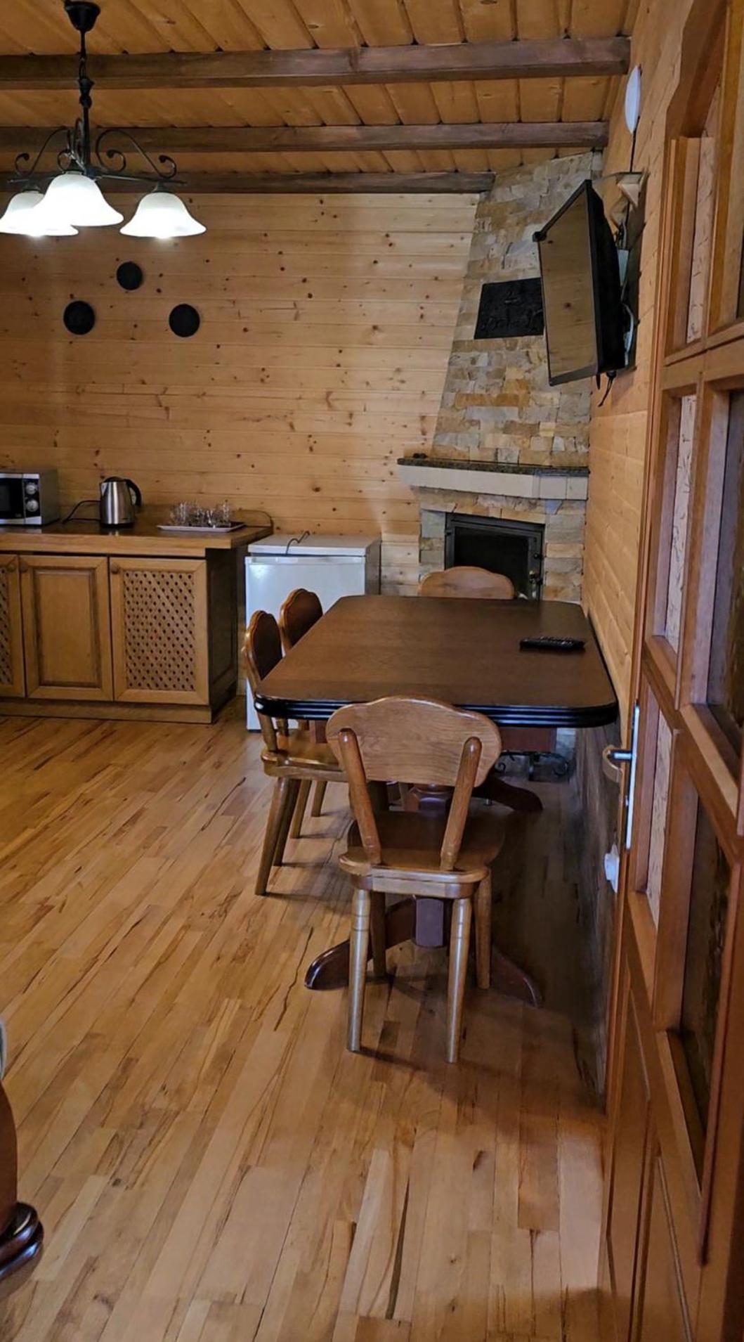 Guesthouse Kolo Druziv 타타리브 외부 사진