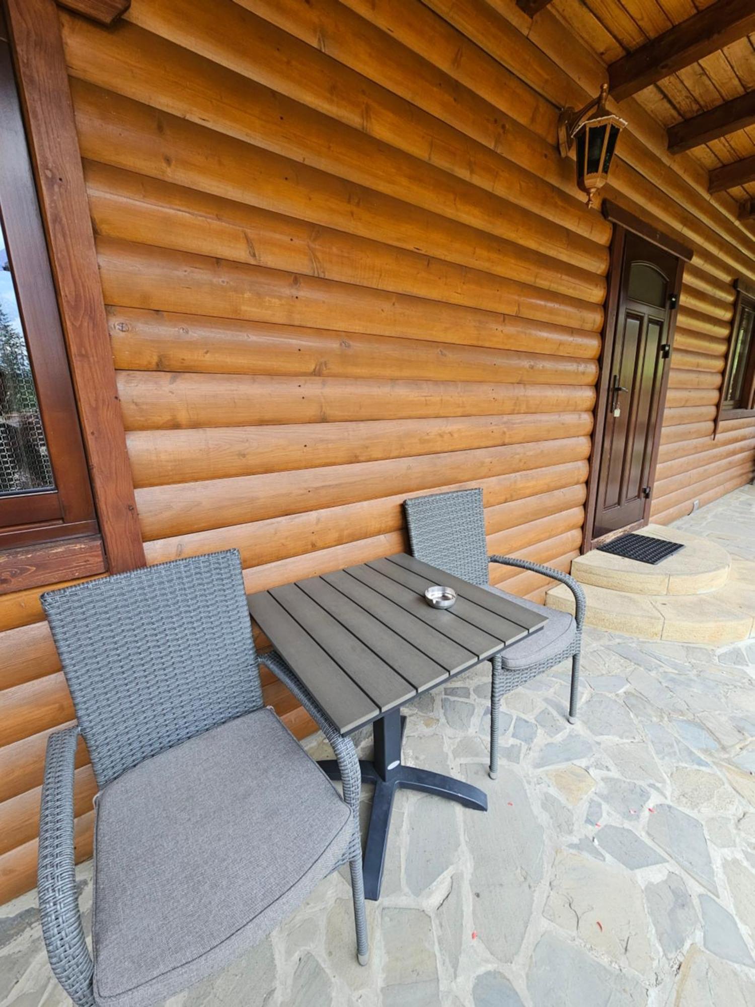 Guesthouse Kolo Druziv 타타리브 외부 사진