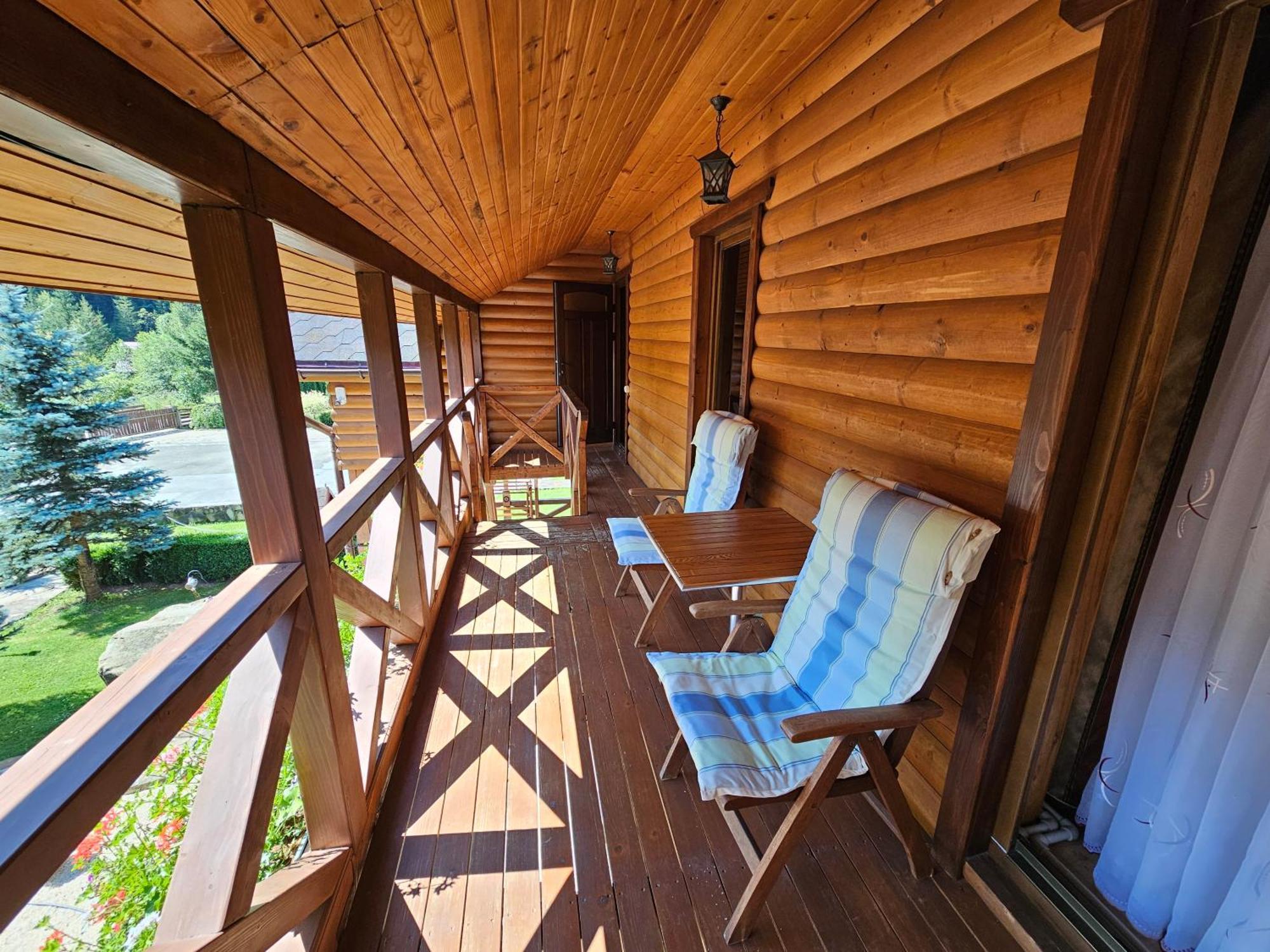 Guesthouse Kolo Druziv 타타리브 외부 사진