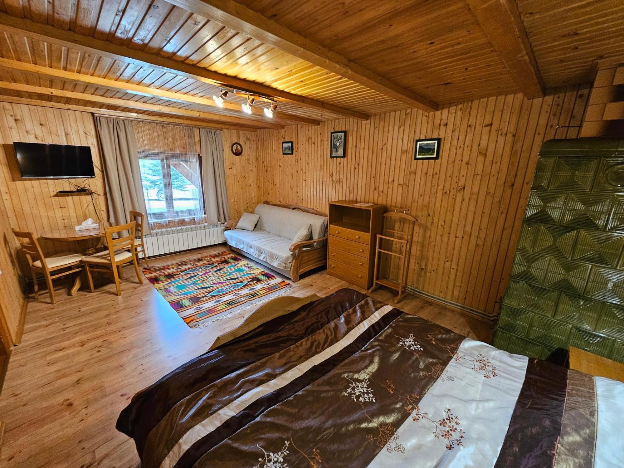 Guesthouse Kolo Druziv 타타리브 외부 사진
