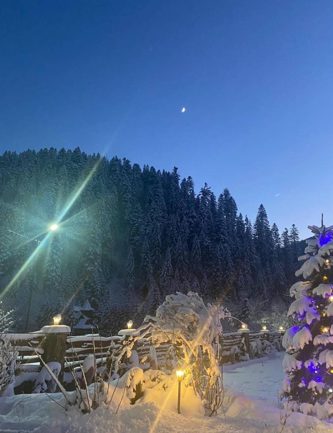 Guesthouse Kolo Druziv 타타리브 외부 사진