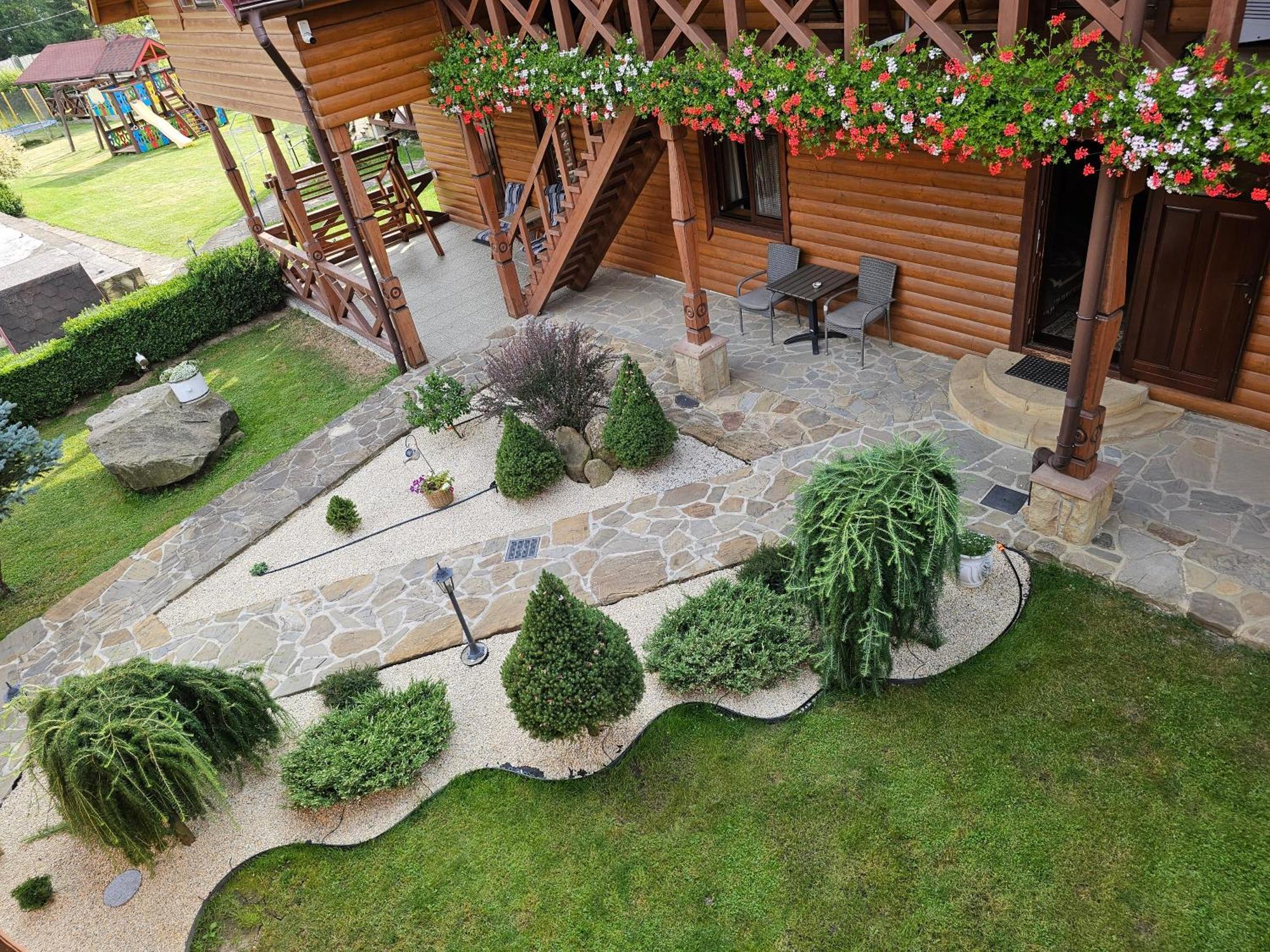 Guesthouse Kolo Druziv 타타리브 외부 사진